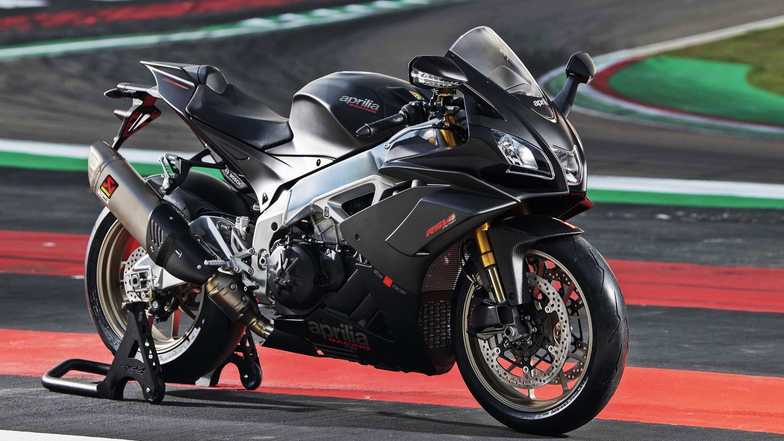 青训基地新增专项训练课程从基础动作培养职业化技术意识，青训学校主要学什么